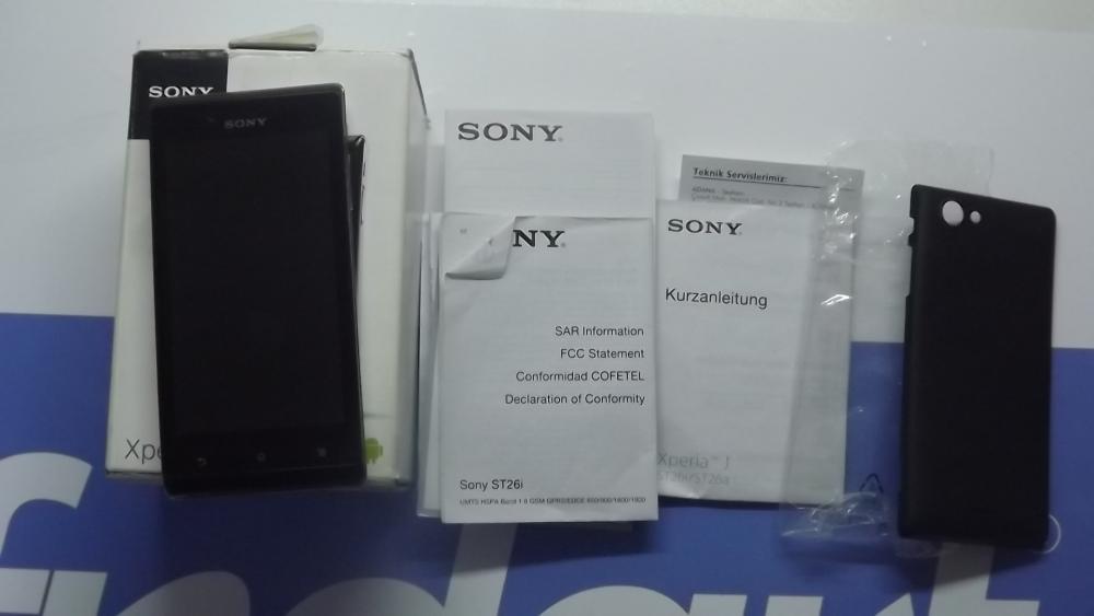 Sony Xperia J ST26i