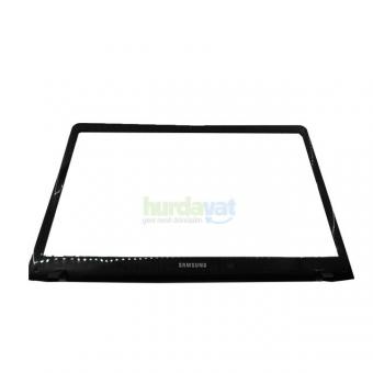 Samsung NP350E7C 17 AP0RW000100 HYT Ekran Çerçeve Bezel